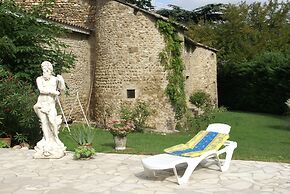 Cosy House With Private Pool Near Valence