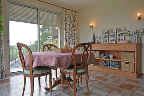 Spacious Villa Retreat in Carcassonne