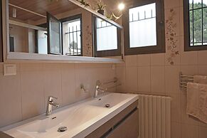 Spacious Villa Retreat in Carcassonne