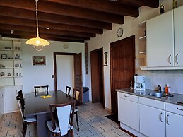 Comfortable Holiday Home With Spacious Garden
