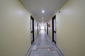 OYO 49253 Raja Residency