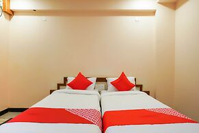 OYO 49253 Raja Residency