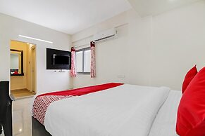 OYO 63021 Hotel Hill 9