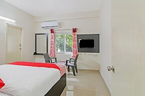 OYO 63021 Hotel Hill 9