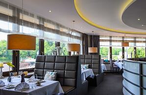 Hotel am Wasserfall