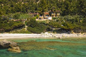 Beachfront Villa by Halkidiki Villas