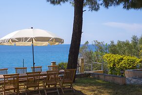 Beachfront Villa by Halkidiki Villas
