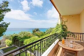 Beachfront Villa by Halkidiki Villas