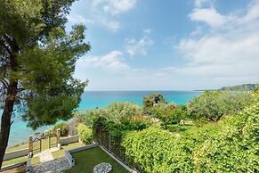 Beachfront Villa by Halkidiki Villas