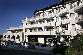 Hotel Corona by Asteri Hotels