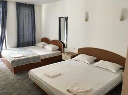 Hotel Corona by Asteri Hotels