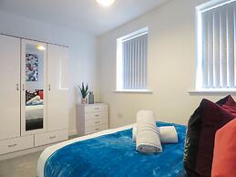 Tudors eSuites Birmingham House Private Garden Free Parking