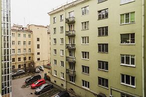 St.Pete Aparts White