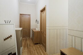 St.Pete Aparts White