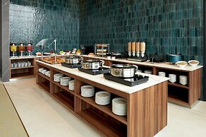 Homewood Suites by Hilton Montreal Midtown, Quebec, Canada