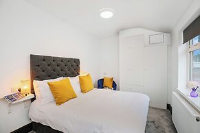 TYME Suites on Kingsway