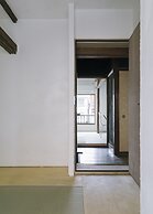 Atelier & Hostel Nagisa-Ura