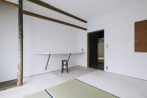 Atelier & Hostel Nagisa-Ura