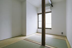 Atelier & Hostel Nagisa-Ura