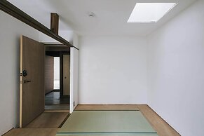 Atelier & Hostel Nagisa-Ura