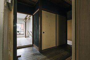 Atelier & Hostel Nagisa-Ura