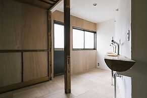 Atelier & Hostel Nagisa-Ura