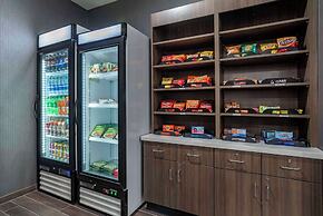 Comfort Inn & Suites Downtown near University