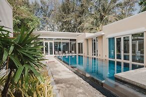 Splash Beach Villa Resort