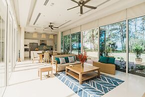 Splash Beach Villa Resort