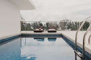 Splash Beach Villa Resort