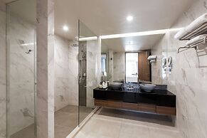 Splash Beach Villa Resort