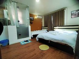 The Majestic Bed & Breakfast