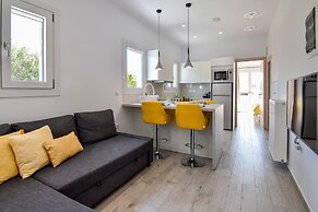 White Rock Milos Suites