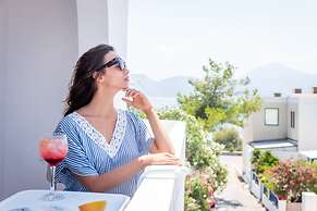 White Rock Milos Suites