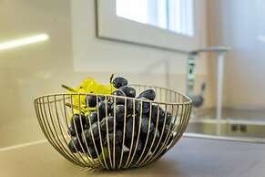 White Rock Milos Suites