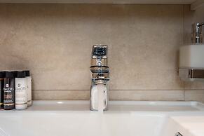 White Rock Milos Suites