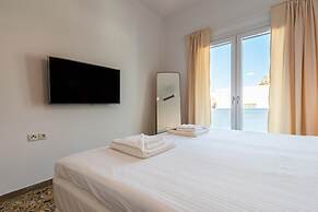 White Rock Milos Suites