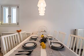 White Rock Milos Suites