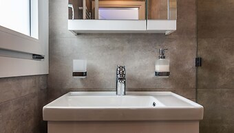 White Rock Milos Suites