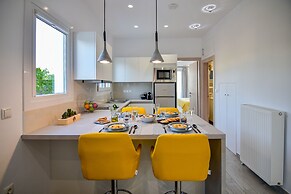 White Rock Milos Suites