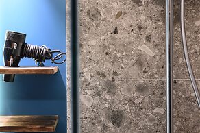 Unsölds Factory Hotel