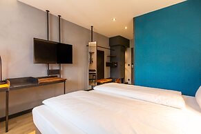 Unsölds Factory Hotel