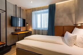 Unsölds Factory Hotel