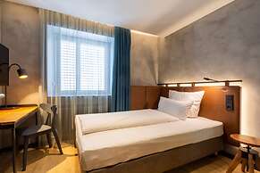 Unsölds Factory Hotel