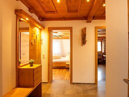 Chalet With Panoramic Terrace in Zell am Ziller
