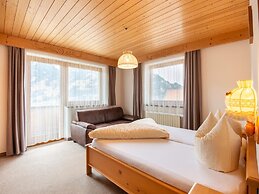 Chalet With Panoramic Terrace in Zell am Ziller