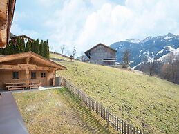 Chalet With Panoramic Terrace in Zell am Ziller