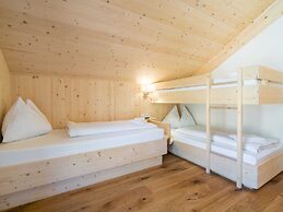 Premium Chalet With Whirlpool