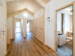 Premium Chalet With Whirlpool