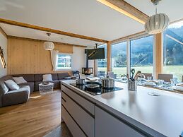 Premium Chalet With Whirlpool